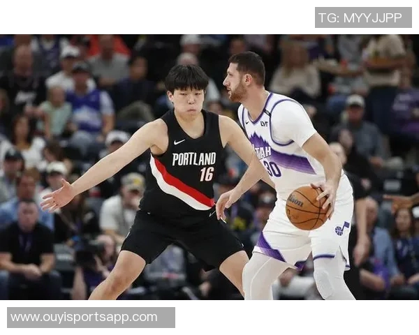 小杨在NBA赛场上体验防守强度与竞争性交学费的成长之路